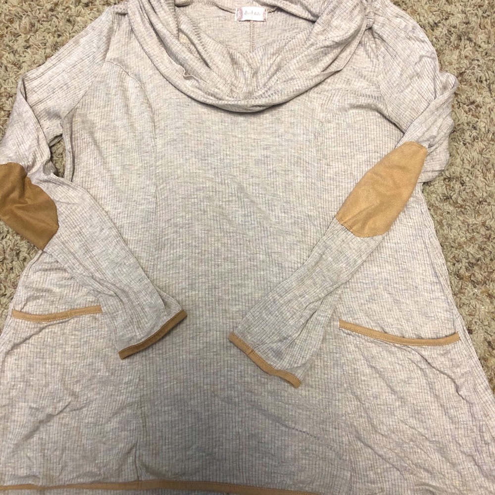 Thin cowl neck top